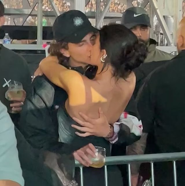 Galleria foto 'Kylie Jenner e Timothée Chalamet stanno insieme, fans in tilt per il bacio al concerto di Beyoncé' - foto 1