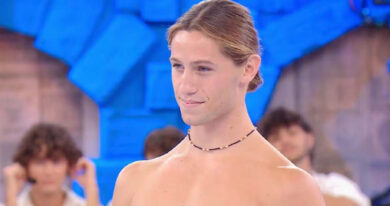 Amici, Dustin racconta della sua amicizia con Isobel!
