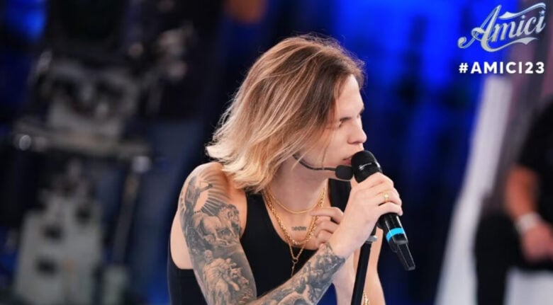 Amici, Anticipazioni Puntata 19 novembre: qual è il destino di Matthew?