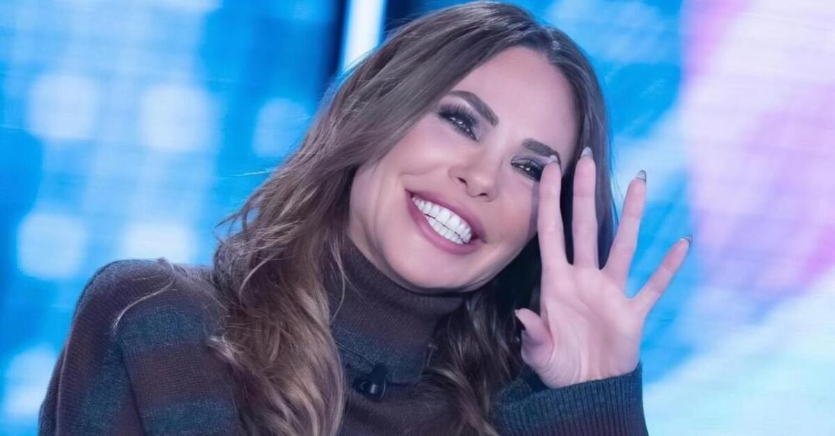 Ilary Blasi, la parodia di “Unica” di Fiorello: “Ecco la verità…”
