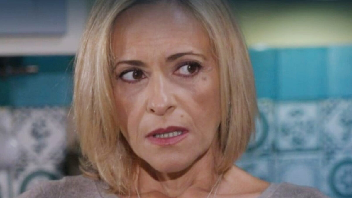 Un Posto al Sole 21 dicembre 2023 Anticipazioni: Silvia colpita da Michele…