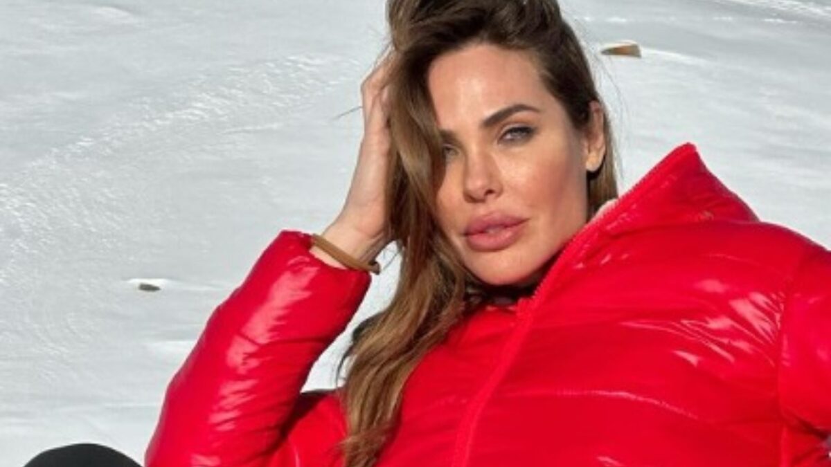 Ilary Blasi presenta Bastian alla famiglia: la coppia è indivisibile