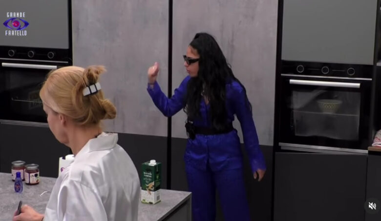 Grande Fratello, Perla furiosa si scaglia contro Stefano e lo asfalta: “Con me non si deve permettere, domani lo rovino”