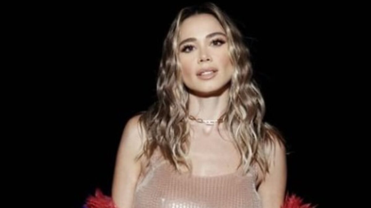 Diletta Leotta sexy a Sanremo con l’abito trasparente: i Fan impazziscono