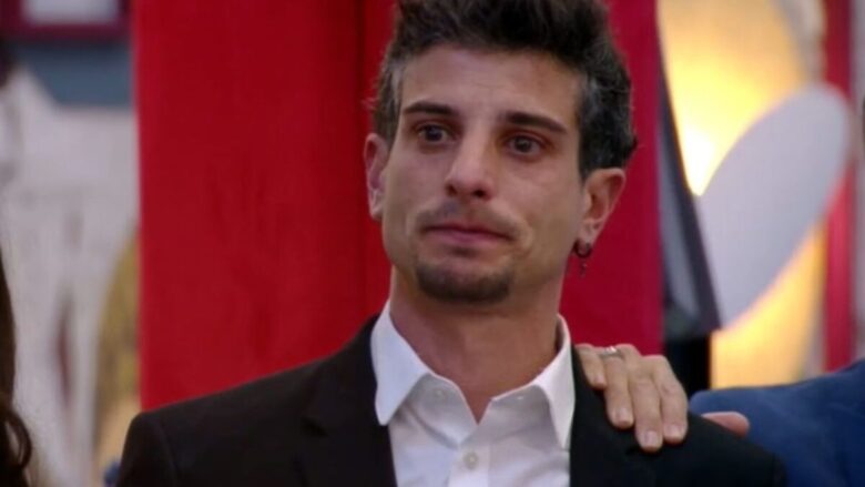 Grande Fratello, Giuseppe Garibaldi spiazza sugli ex inquilini: “Non ho più rapporti con loro perché…”