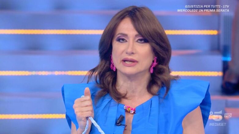 Isola dei Famosi, Vladimir Luxuria stronca Corona: “Cosa ho da imparare da questo…”