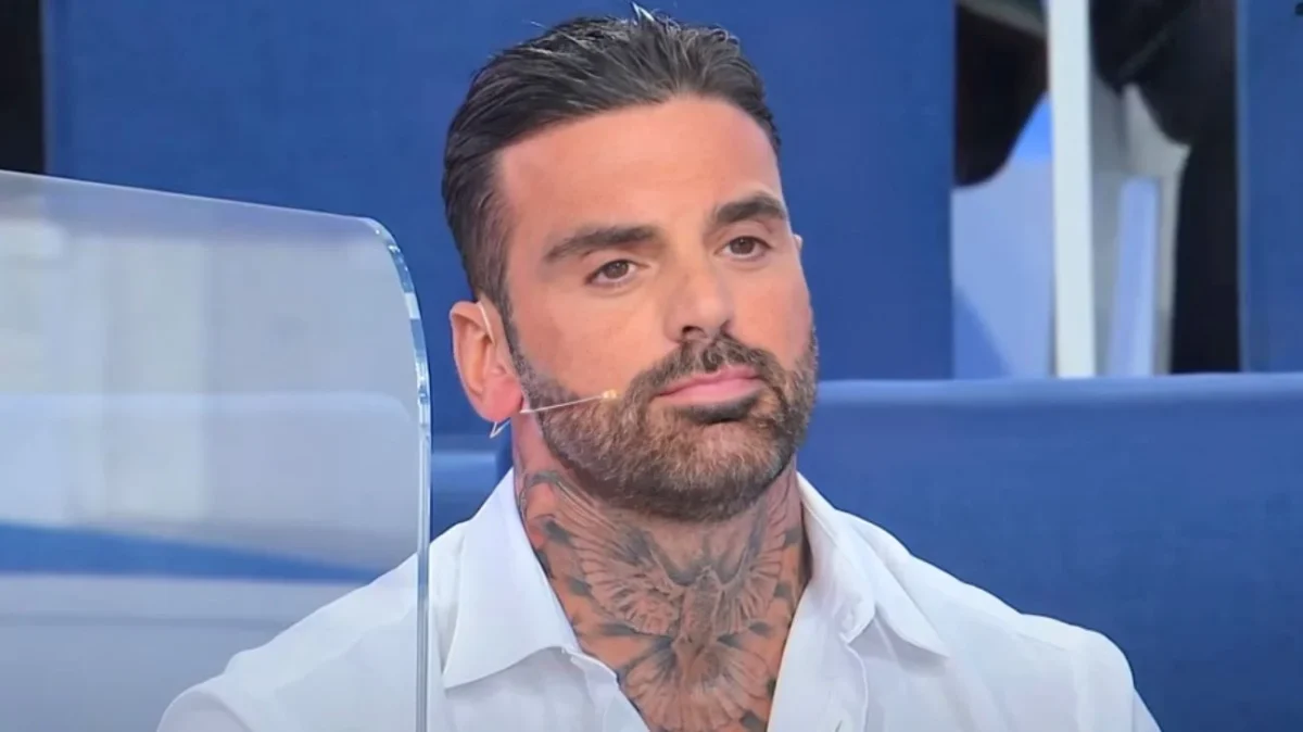 Uomini e Donne, choc su Mario Cusitore: “Ha detto qualche bugia, ma per Ida…”