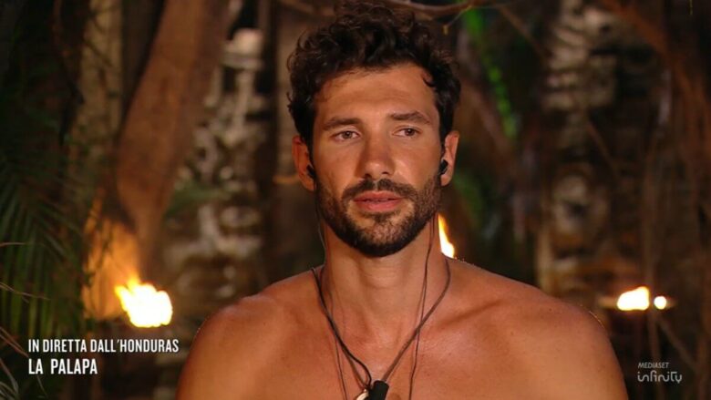 Isola dei Famosi, Artur Dainese scoppia in lacrime: “Ho partecipato perché…”