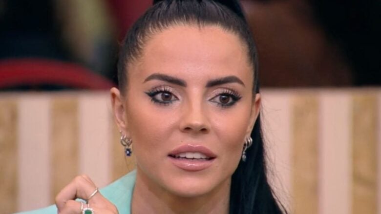 Grande Fratello, Lorenzo cambia idea e ammette: “Non esco per Shaila”