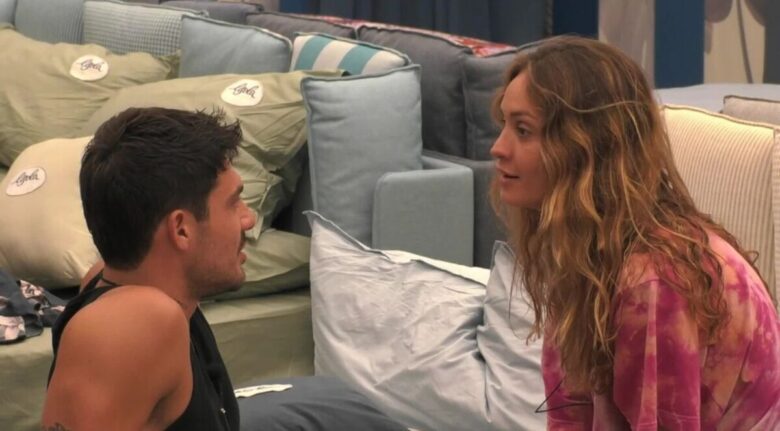 Grande Fratello, Shaila sospetta su Helena e Lorenzo: “Hanno lo stesso agente e prima di entrare…”