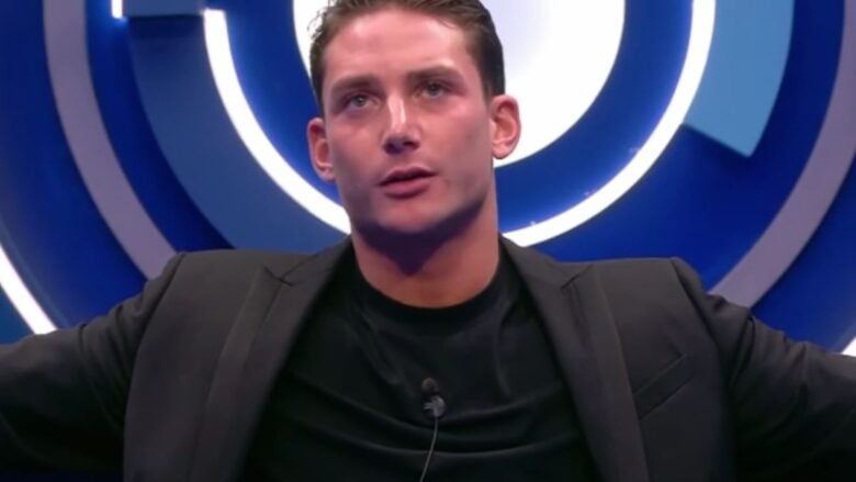 Grande Fratello, Tommaso Franchi torna in Italia ma in realtà non vuole: “Mi dispiace andare via, sto bene qui, loro sono ragazzi come me”