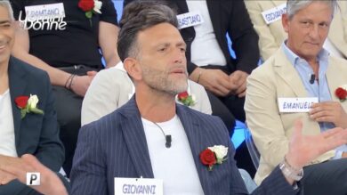 Uomini e Donne, Giovanni attacca Francesca e interviene Maria: “Datti una calmata”