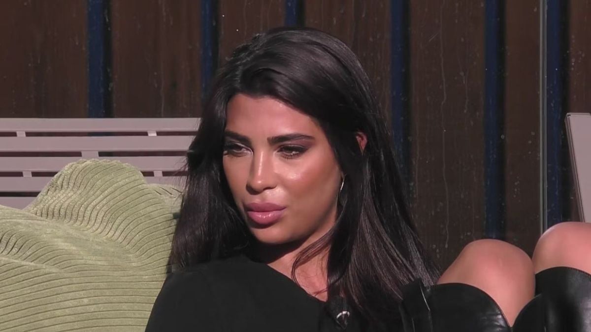 Grande Fratello, Rasha Younes sbugiardata dall’ex fidanzato: “Con i ragazzetti del GF ci sta giocando, lei vuole solo…”