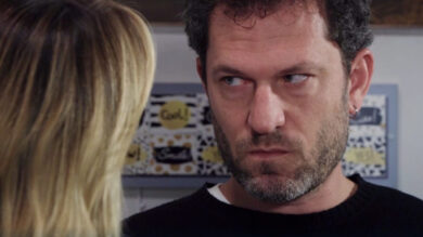 Un Posto al Sole 18 dicembre 2025 Anticipazioni: Eduardo lascia Clara?