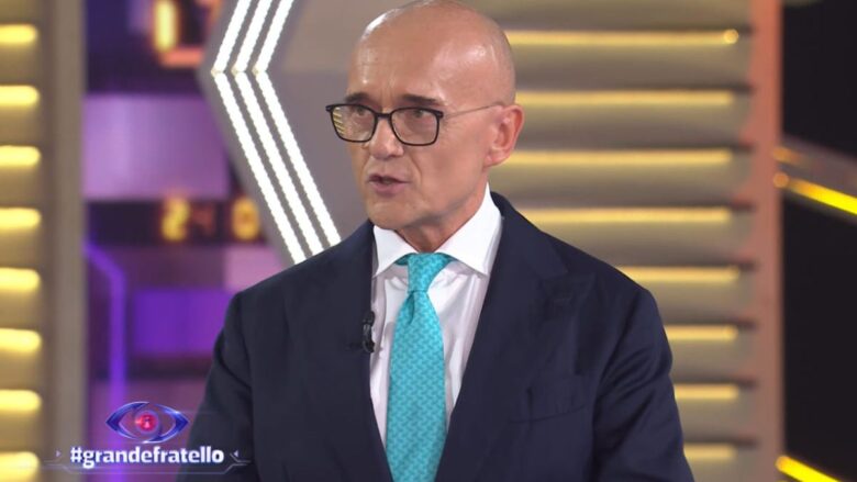 Grande Fratello, ex gieffina derubata in casa (mentre dormiva): il tragico racconto