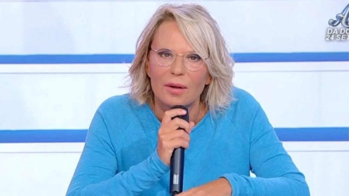 Uomini e Donne, ex dama di nuovo felice: si è fidanzata con un ex cavaliere del trono Over! Uomini e Donne, ex dama di nuovo felice: si è fidanzata con un ex cavaliere del trono Over!