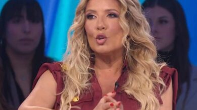 Grande Fratello Vip, Rossella Erra senza freni su Selvaggia Lucarelli: “Non è ancora la Selvaggia che conosco”